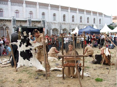 clamuseu.jpg (54528 bytes)